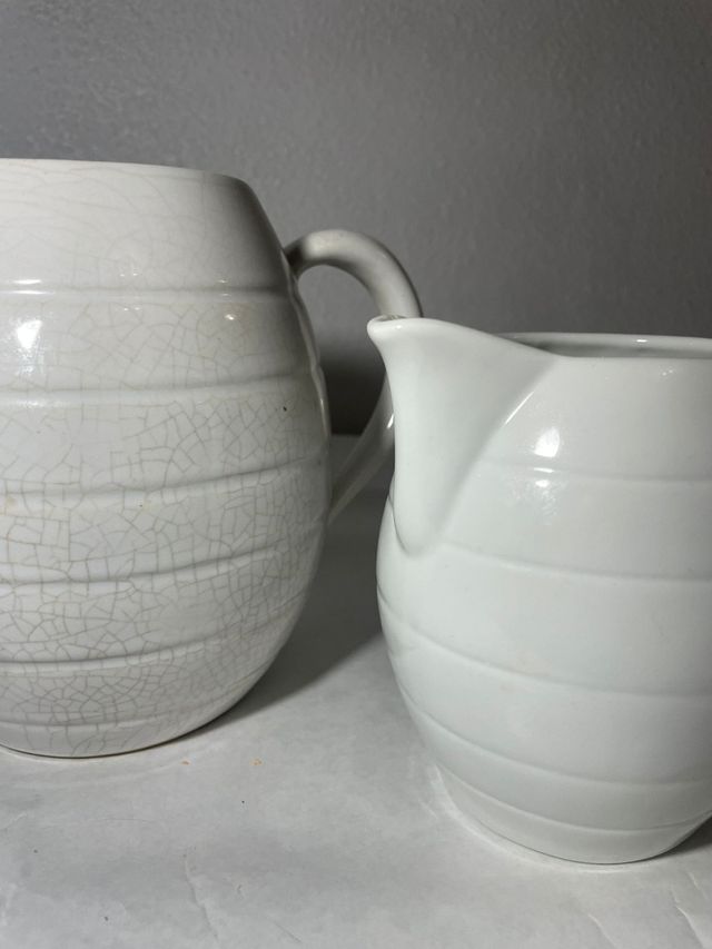 Frascos de porcelana branca