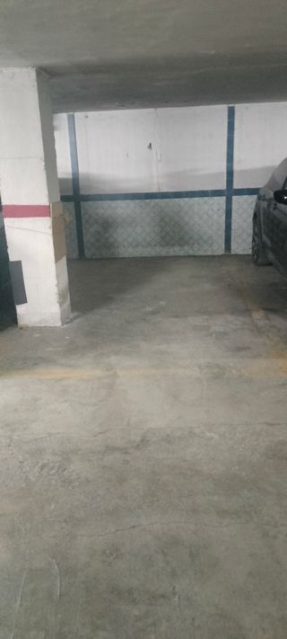 Alquiler plaza garaje.C//Reyes Católicos