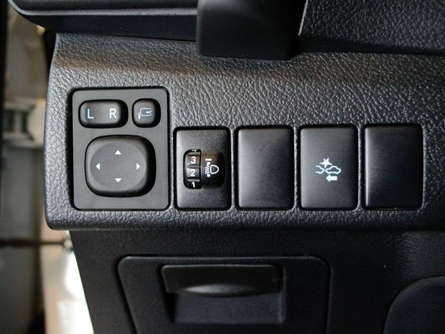 Toyota Auris 1.8 140H Hybrid Advance