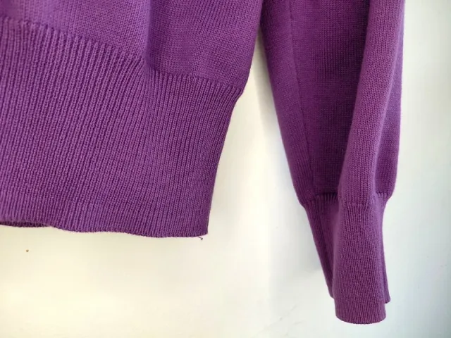 Jersey punto fino morado Sfera