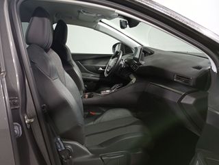 Peugeot 3008 Hybrid 225 Allure