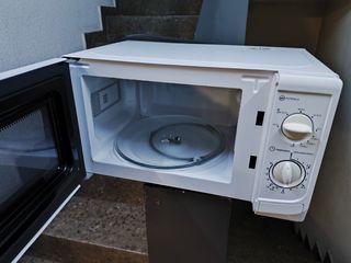 Microondas Saivod 800W - Blanco