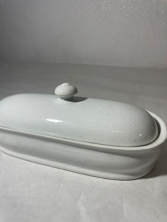 Padella in porcellana bianca