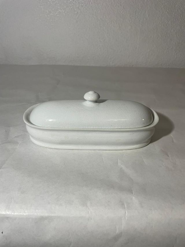 Panela de porcelana branca