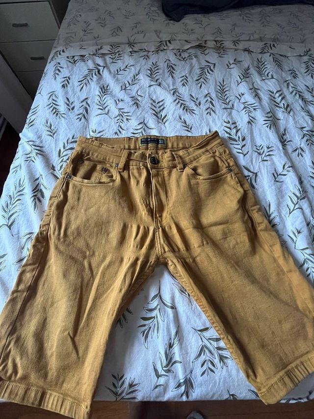 Bermuda corta Inside mostaza