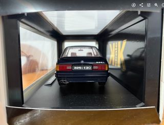 ÚLTIMA UNIDAD!! BMW 325iE30 1/18 Azul metalizado