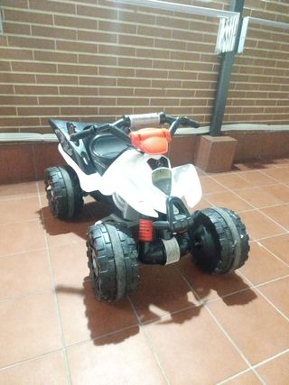 Quad eléctrico Mercedes-Benz niños