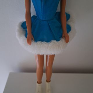 Muñeca Barbie patinaje años 90