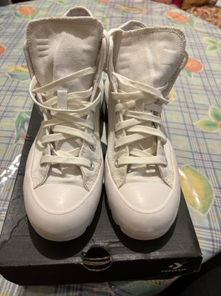 Converse Chuck Taylor blancas 38