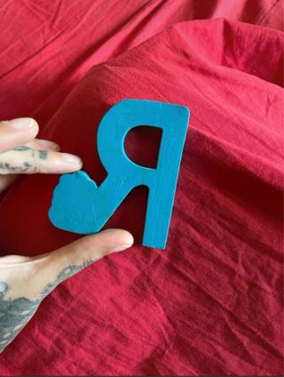 Lettera R Decorativa in Legno