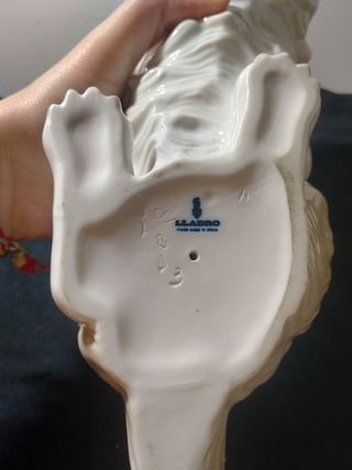 Perro Papillón de porcelana de la marca Lladró
