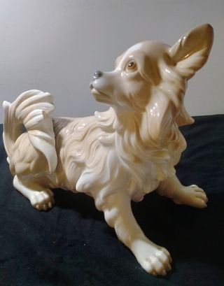 Perro Papillón de porcelana de la marca Lladró