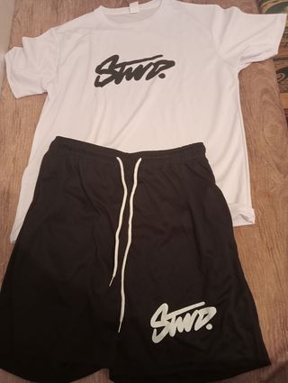 Conjunto deportivo hombre blanco y negro