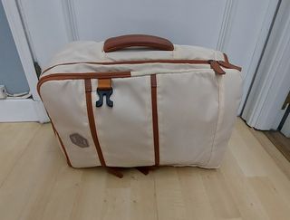 Mochila para avión beige-marrón  
