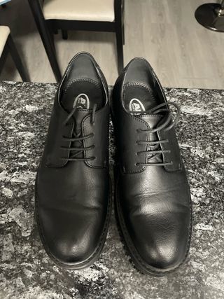 Zapatos negros caballero
