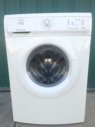 OCASIÓN !! LAVADORA ELECTROLUX 7 KG 1.200 RPM.