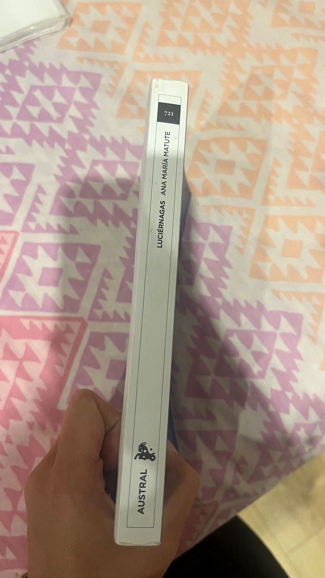 Luciérnagas - Ana María Matute