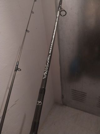 Caña spinning Yuki Spin Sey 2.10m y carrete daiwa