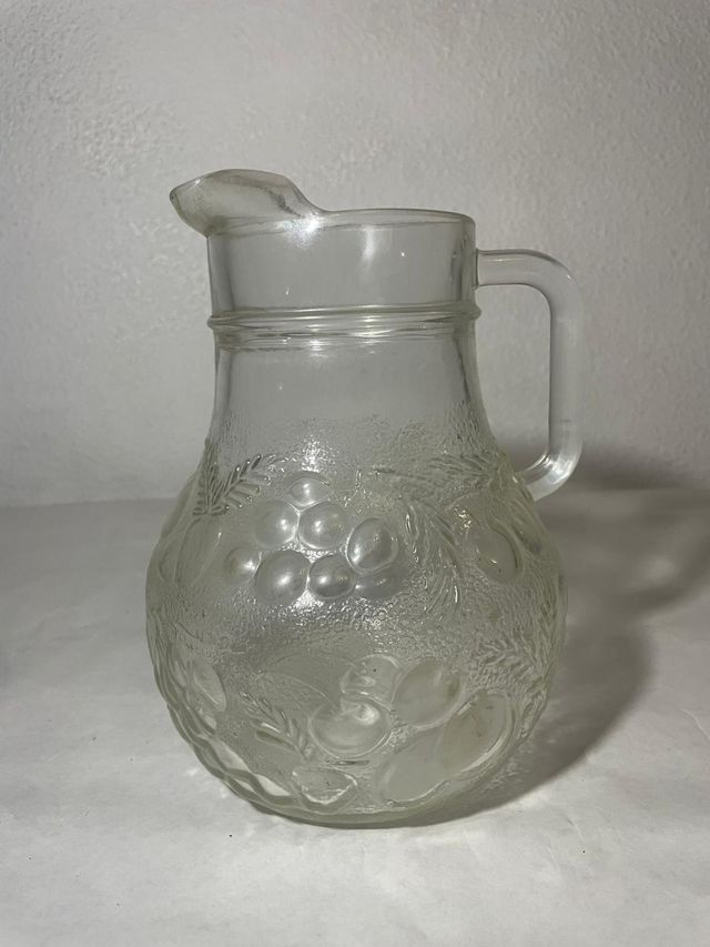 Barattolo vintage in vetro con uva