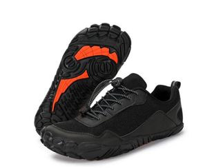 Zapatillas negras minimalistas