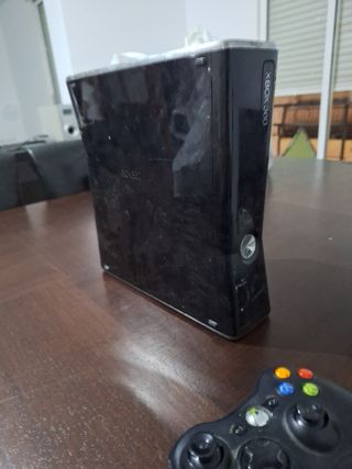 Xbox 360 consola + 2 mandos