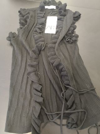 Top Zara negro punto - volantes