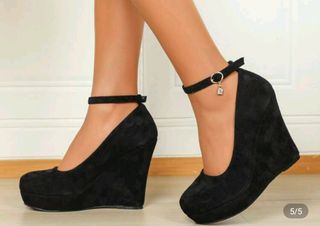 Zapatos cuña negros mujer