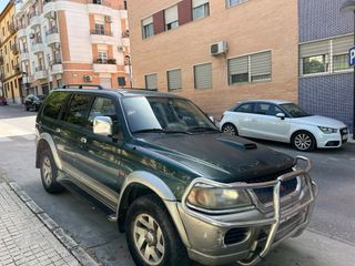 Mitsubishi Montero sport 2001