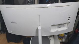 Monitor curvo Samsung LC43J791WTK