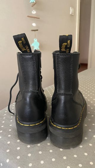 Botas Dr. Martens negras plataforma