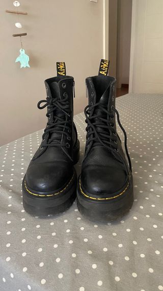 Botas Dr. Martens negras plataforma
