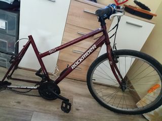 Bicicletas montaña la rock rhaider está cuadro,man