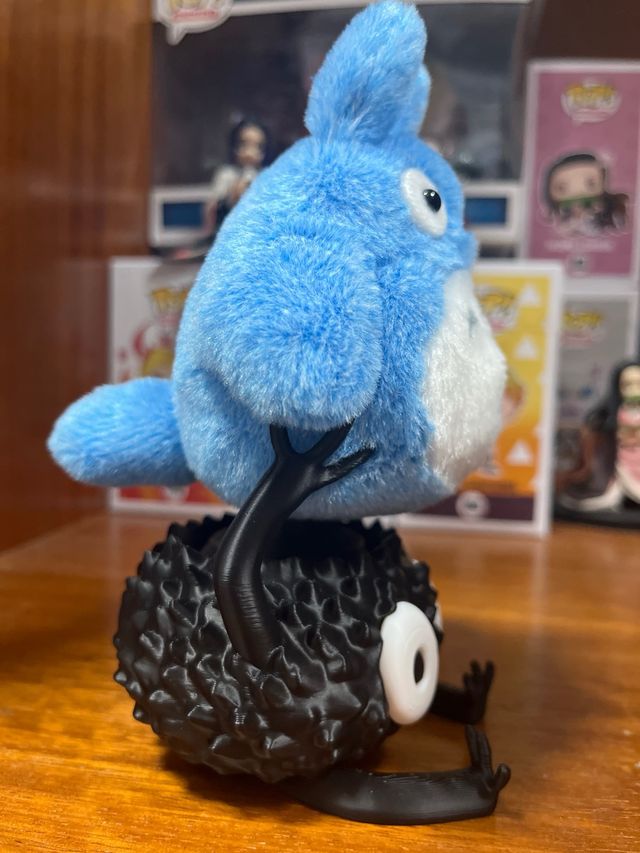 Figura Susuwatari con Totoro