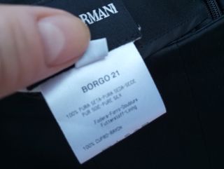 Falda midi Armani negra seda talla M