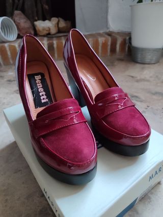 Zapatos tacón ancho granate