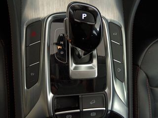 MG eHS Luxury PHEV