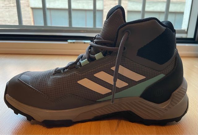 Adidas Eastrail 2.0 Mid Rain. RDY. 39 1/3
