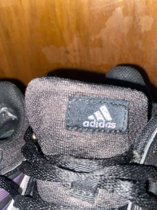 Zapatillas Adidas deportivas negras-moradas