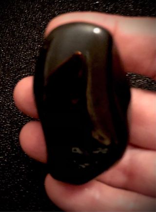 Piedra Turmalina pulida
Cuarzos- Minerales- Tarot 