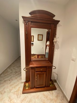 Entradita madera estilo clásico