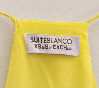 Top amarillo de tirantes