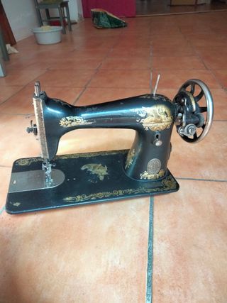 Máquina coser Singer antigua