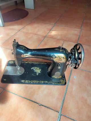 Máquina coser Singer antigua