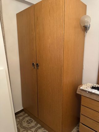 Armario madera 2 puertas