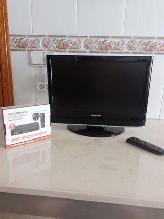 TV Grundig + Receptor HD Nordmende