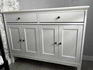 comoda Ikea blanco 4 puertas y dos cajones 
