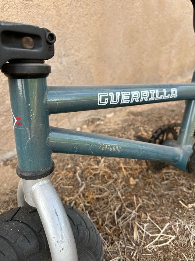 Mini BMX Guerrilla Skate Park