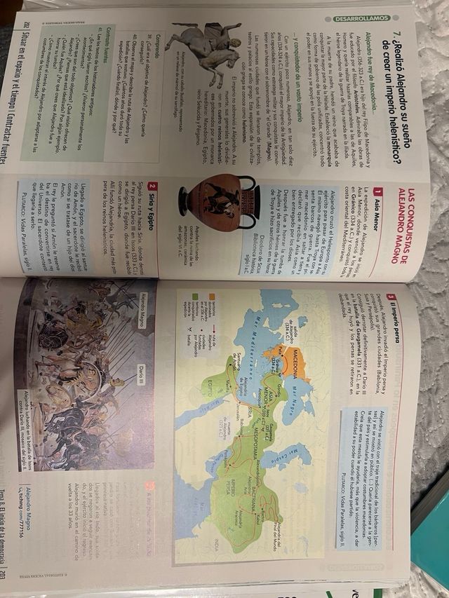 GEOGRAFIA E HISTORIA 1 (1.1-1.2)(COMUNIDAD EN RED)