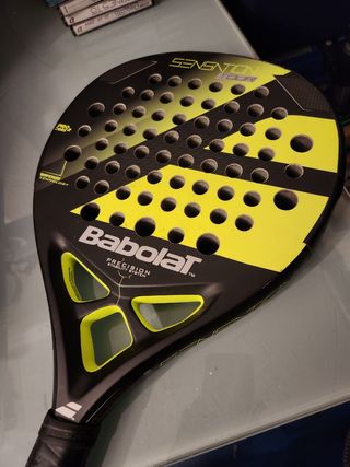 Pala pádel Babolat Senston Tour.