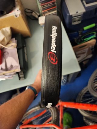 Pala pádel Babolat Senston Tour.